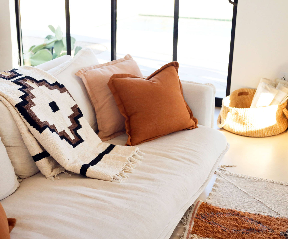 Tres Cruces (Crema)  // Handwoven Blanket